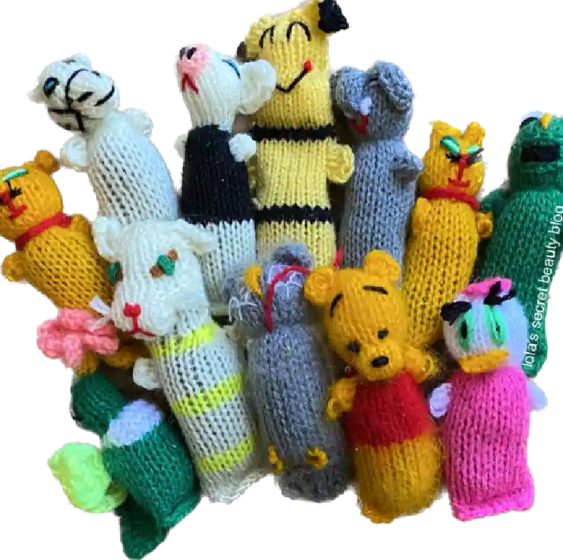 Chilly Dog | Barn Yarn Animals 50-ct