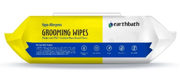 earthbath Hypoallergenic Grooming Wipes opposite side view